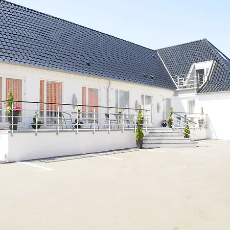 Coco Aps Bed & Breakfast 3*